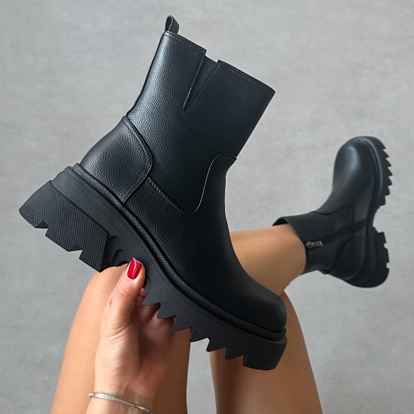 
Candace Black Chunky Ankle Boots | SIMMI London
