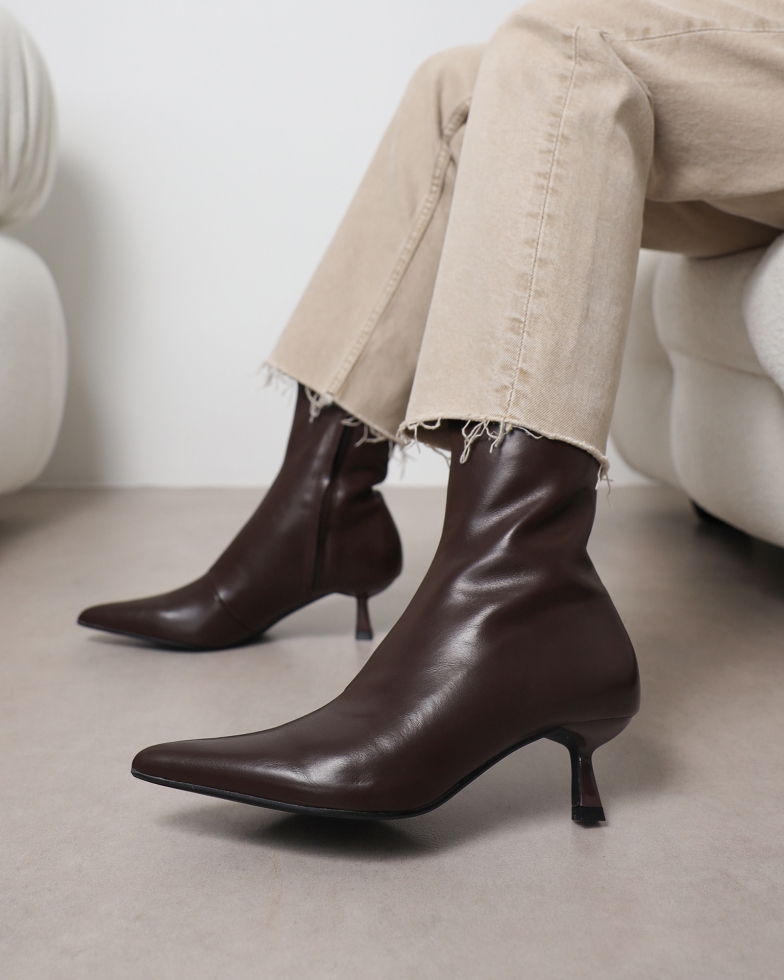 Lambert Chocolate Brown Low Heeled Boots | SIMMI London