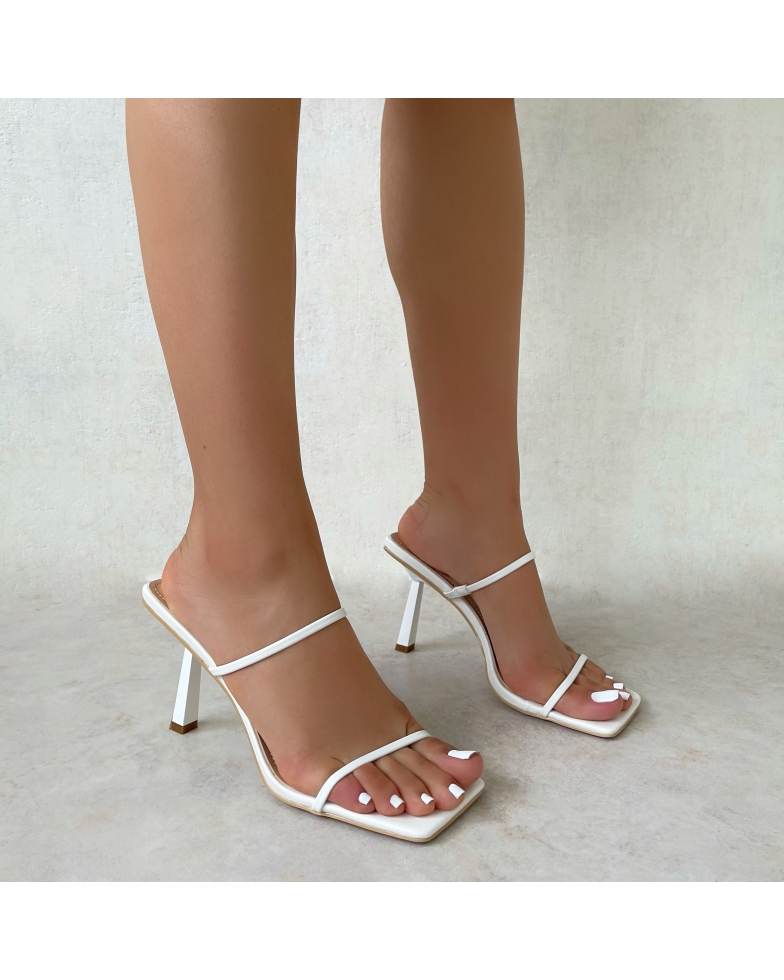 SIMMI Shoes / Nabila White Two Part Strap Mules