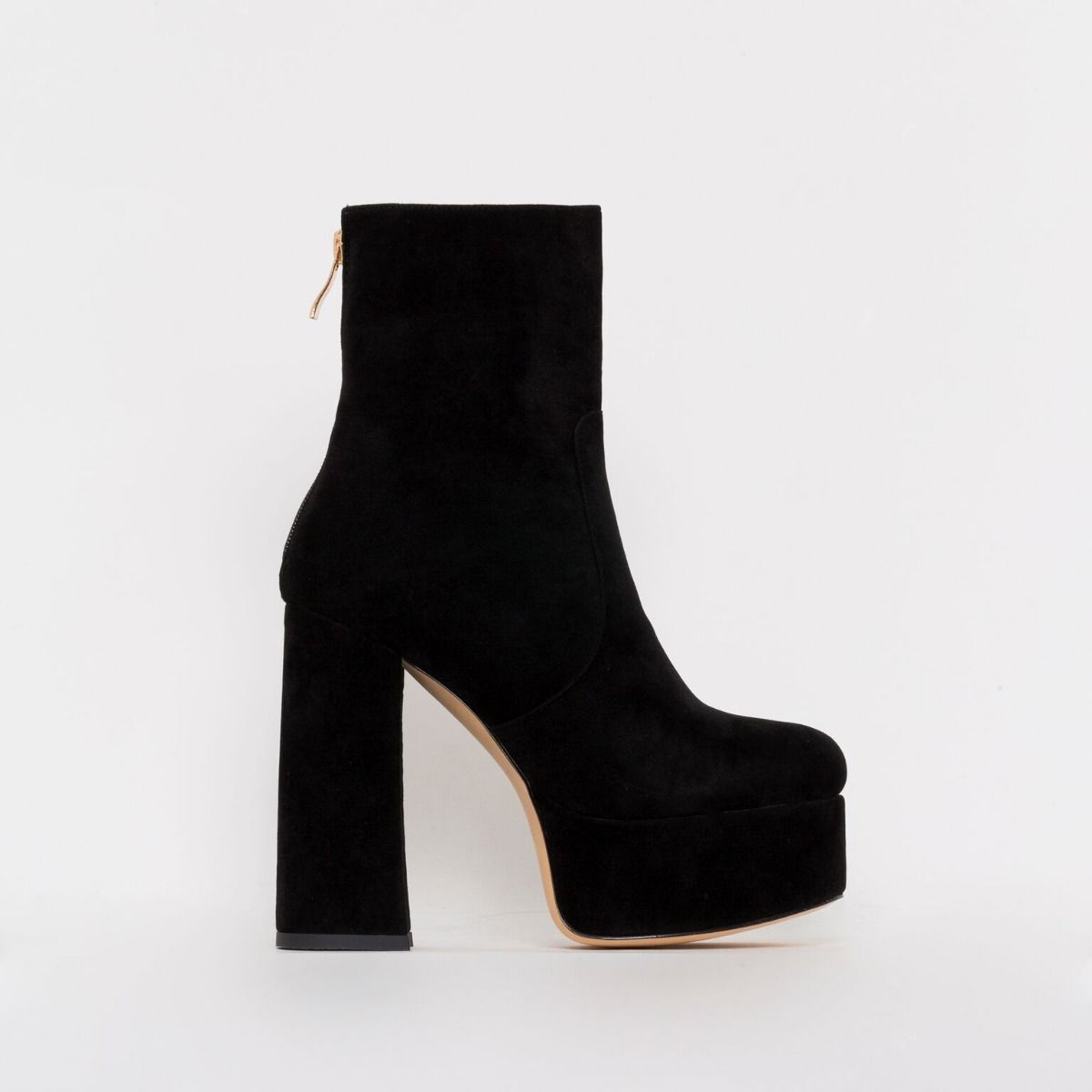 black platform chunky heel boots