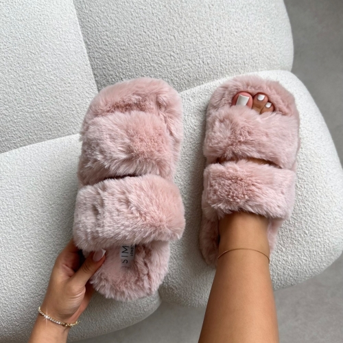 Simmi london best sale fluffy slippers