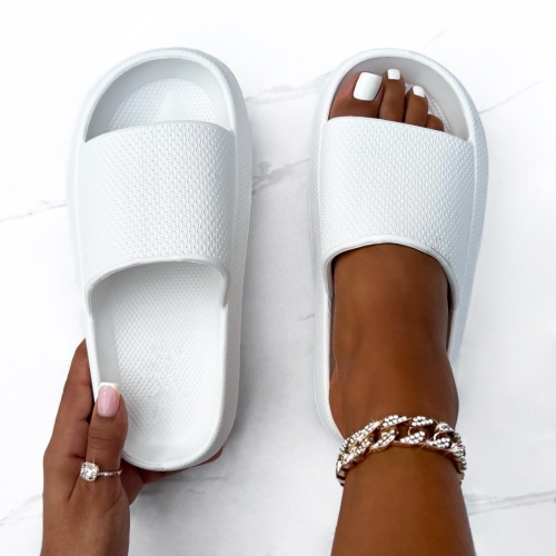 Simmi london store slides