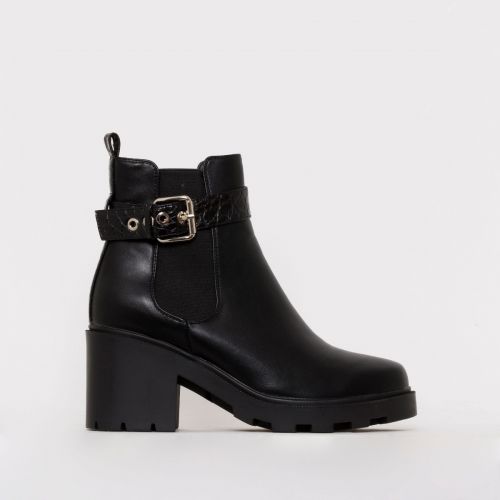 black chunky chelsea ankle boots